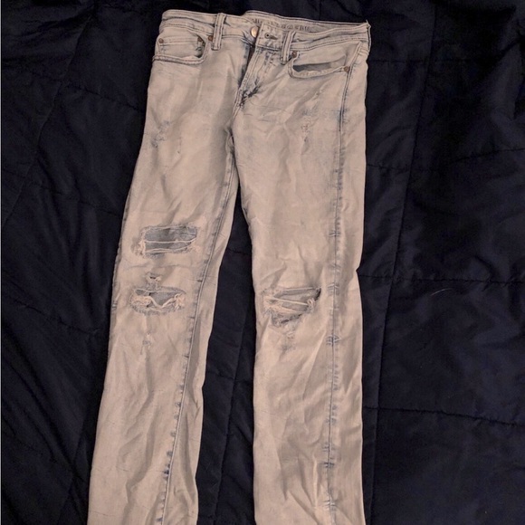 Acid wash and ripped American eagle jeans 31x32 - Picture 1 of 4